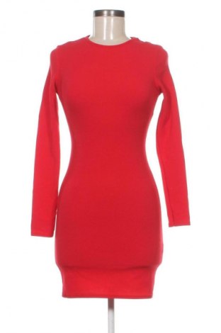 Рокля Pretty Little Thing, Размер S, Цвят Червен, Цена 30,16 €