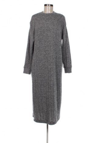 Šaty  Primark, Velikost L, Barva Šedá, Cena  599,00 Kč