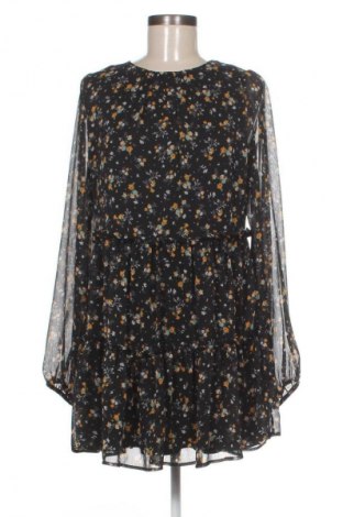 Φόρεμα Pull&Bear, Μέγεθος M, Χρώμα Πολύχρωμο, Τιμή 5,99 €