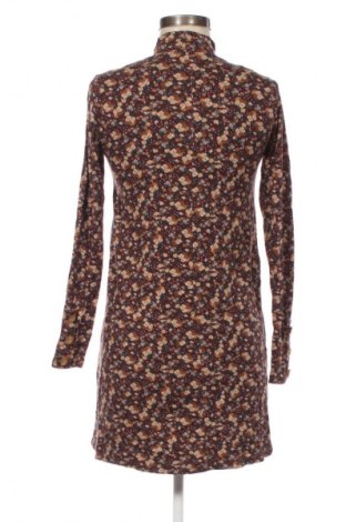 Šaty  Pull&Bear, Velikost M, Barva Vícebarevné, Cena  179,00 Kč