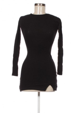 Šaty  Pull&Bear, Velikost XS, Barva Černá, Cena  129,00 Kč