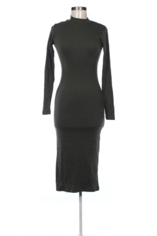 Sukienka Pull&Bear, Rozmiar L, Kolor Zielony, Cena 104,99 zł