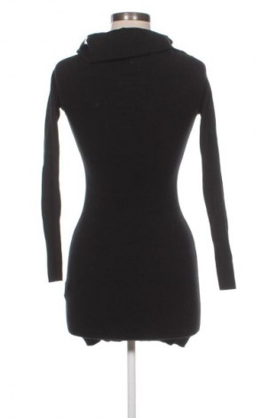 Φόρεμα Pull&Bear, Μέγεθος M, Χρώμα Μαύρο, Τιμή 11,99 €