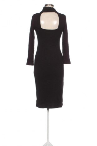 Sukienka Reserved, Rozmiar L, Kolor Czarny, Cena 107,17 zł