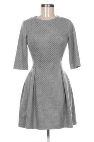 Šaty  Reserved, Velikost XS, Barva Vícebarevné, Cena  565,00 Kč