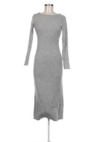 Рокля Reserved, Размер M, Цвят Сив, Цена 12,78 €