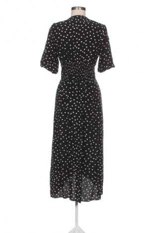 Φόρεμα Reserved, Μέγεθος S, Χρώμα Μαύρο, Τιμή 20,00 €