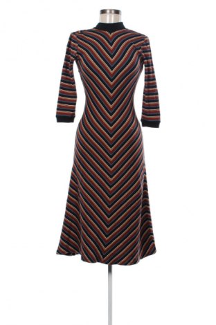 Рокля Reserved, Размер M, Цвят Многоцветен, Цена 19,94 €