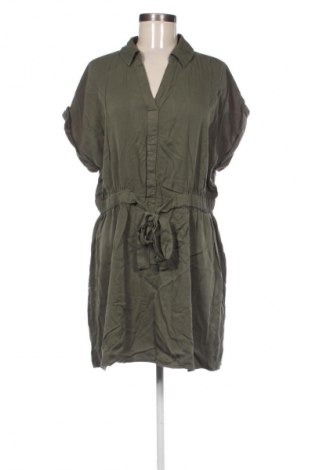 Šaty  Reserved, Velikost XL, Barva Zelená, Cena  565,00 Kč