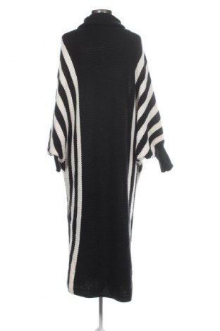 Рокля SHEIN, Размер M, Цвят Многоцветен, Цена 11,24 €