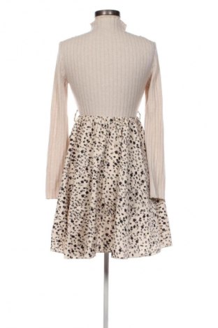 Рокля SHEIN, Размер S, Цвят Многоцветен, Цена 6,13 €