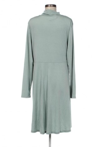 Φόρεμα SHEIN, Μέγεθος 3XL, Χρώμα Πράσινο, Τιμή 11,99 €