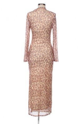 Рокля SHEIN, Размер M, Цвят Многоцветен, Цена 30,00 €