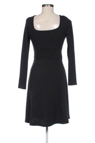 Рокля SHEIN, Размер M, Цвят Черен, Цена 19,95 €