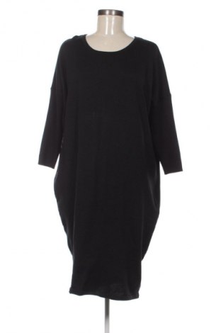 Ruha Saint Tropez, Méret M, Szín Fekete, Ár 2 149 Ft