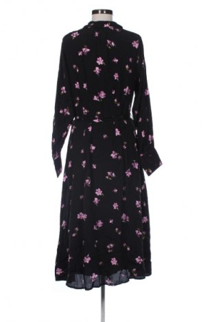 Šaty  Selected Femme, Velikost M, Barva Vícebarevné, Cena  439,00 Kč