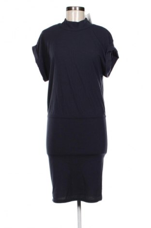 Sukienka Selected Femme, Rozmiar S, Kolor Niebieski, Cena 135,68 zł