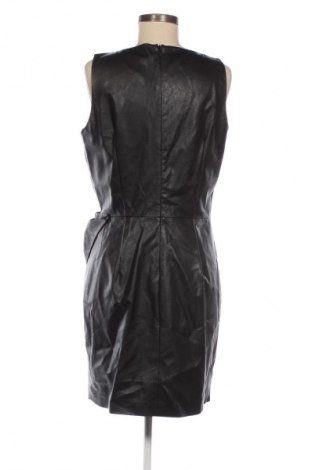 Sukienka Sisley, Rozmiar M, Kolor Czarny, Cena 225,06 zł