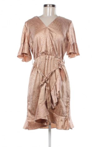 Φόρεμα Sisters Point, Μέγεθος M, Χρώμα  Μπέζ, Τιμή 55,22 €