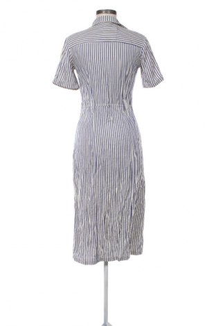 Рокля Stradivarius, Размер S, Цвят Многоцветен, Цена 24,55 €