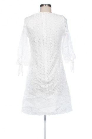 Ruha Swing, Méret M, Szín Fehér, Ár 17 326 Ft
