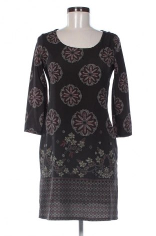 Рокля Talco, Размер S, Цвят Многоцветен, Цена 25,00 €