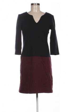 Рокля Tommy Hilfiger, Размер S, Цвят Многоцветен, Цена 53,00 €