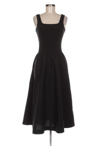 Рокля Tommy Hilfiger, Размер XS, Цвят Черен, Цена 56,24 €, #135747033