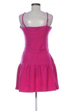 Kleid Trendyol, Größe M, Farbe Rot, Preis € 25,00