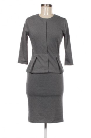 Рокля Unbranded, Размер S, Цвят Сив, Цена 19,95 €