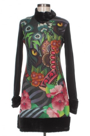 Ruha Unbranded, Méret M, Szín Sokszínű, Ár 10 049 Ft