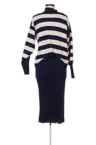 Ruha Unbranded, Méret M, Szín Sokszínű, Ár 8 244 Ft