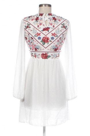 Ruha Unbranded, Méret S, Szín Fehér, Ár 5 999 Ft