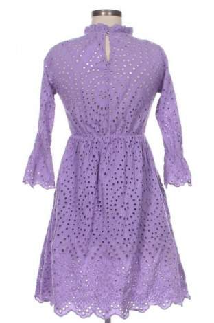 Kleid Unbranded, Größe M, Farbe Lila, Preis € 20,00