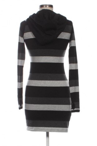 Рокля Unbranded, Размер S, Цвят Многоцветен, Цена 20,00 €