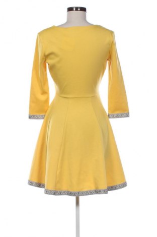 Ruha Unbranded, Méret M, Szín Sárga, Ár 8 264 Ft