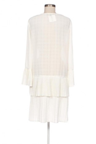 Ruha Usha, Méret L, Szín Fehér, Ár 27 273 Ft