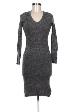 Рокля VILA, Размер M, Цвят Многоцветен, Цена 8,69 €