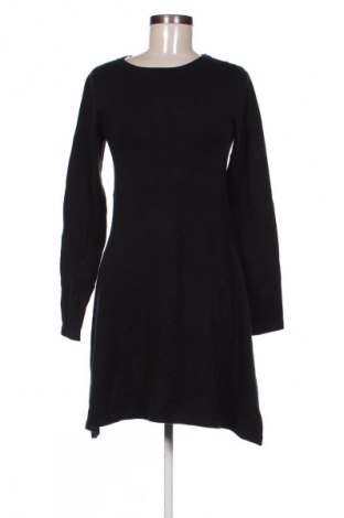 Šaty  VILA, Velikost M, Barva Černá, Cena  759,00 Kč