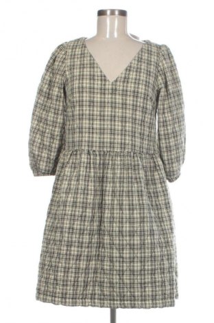 Рокля Vero Moda, Размер S, Цвят Многоцветен, Цена 14,00 €