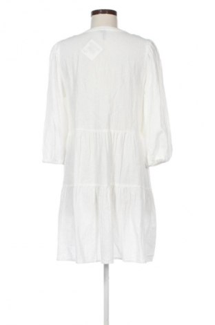 Φόρεμα Vero Moda, Μέγεθος M, Χρώμα Λευκό, Τιμή 17,46 €