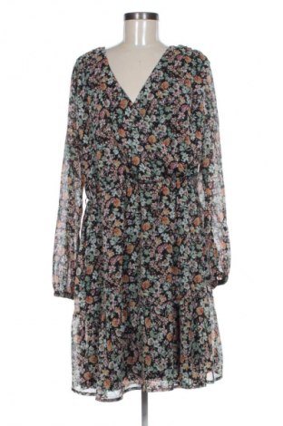 Ruha WE, Méret XL, Szín Sokszínű, Ár 8 264 Ft