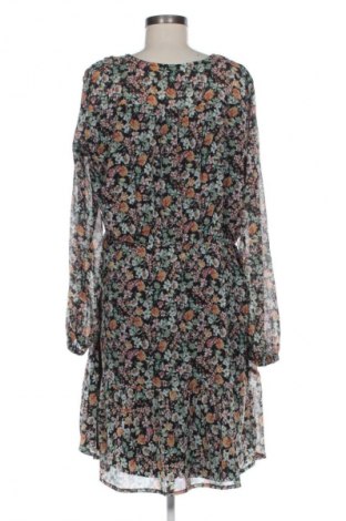 Ruha WE, Méret XL, Szín Sokszínű, Ár 8 264 Ft