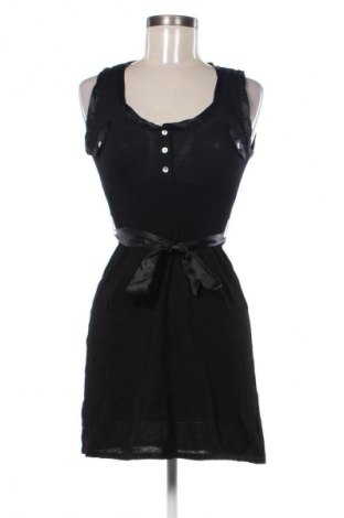 Рокля Yuka, Размер S, Цвят Черен, Цена 32,00 €