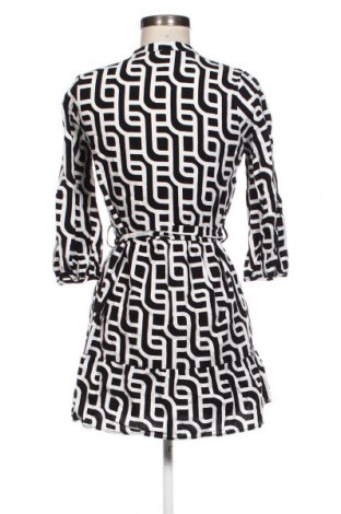 Рокля Zara, Размер XS, Цвят Многоцветен, Цена 14,00 €