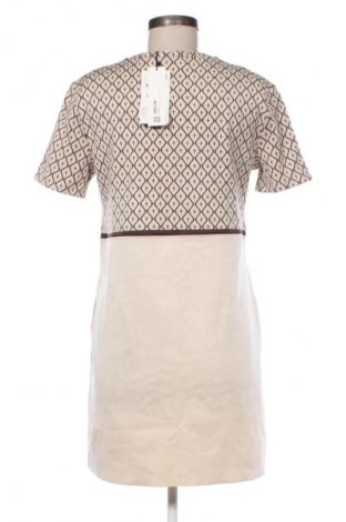 Рокля Zara, Размер M, Цвят Многоцветен, Цена 32,00 €