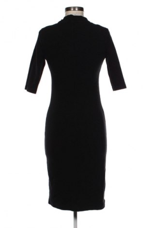 Рокля Zara, Размер L, Цвят Черен, Цена 14,00 €