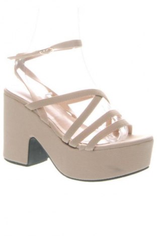 Sandały Cuccoo, Rozmiar 36, Kolor ecru, Cena 139,32 zł