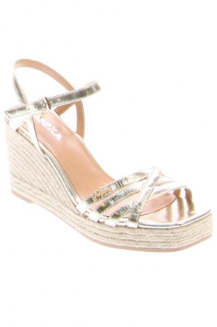 Sandale Mexx, Mărime 37, Culoare Auriu, Preț 202,59 Lei