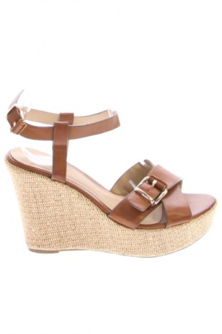 Szandálok Springfield, Méret 38, Szín Barna, Ár 10 379 Ft